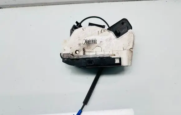 Seat Leon (5F) Rear door lock 5K4839015R