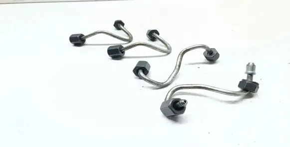 BMW 1 E81 E87 Fuel injector supply line/pipe 