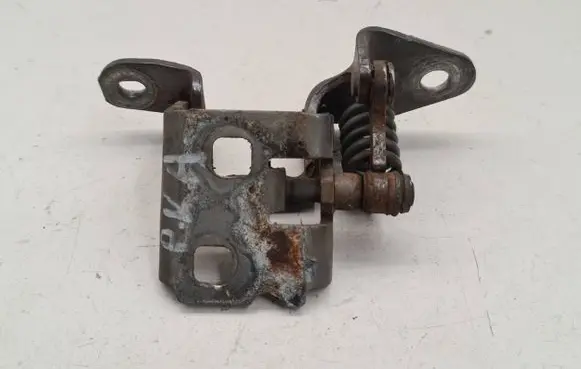 Fiat Freemont Front door lower hinge 919AHL