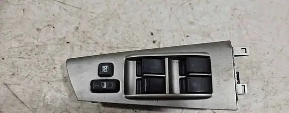 Toyota Corolla E120 E130 Electric window control switch 7423202270 84802022310 804725