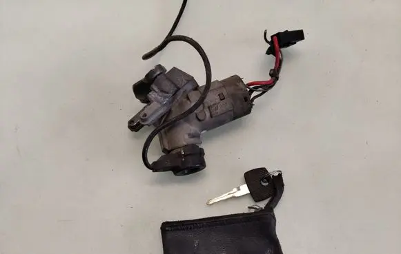 Volkswagen II LT Ignition lock 