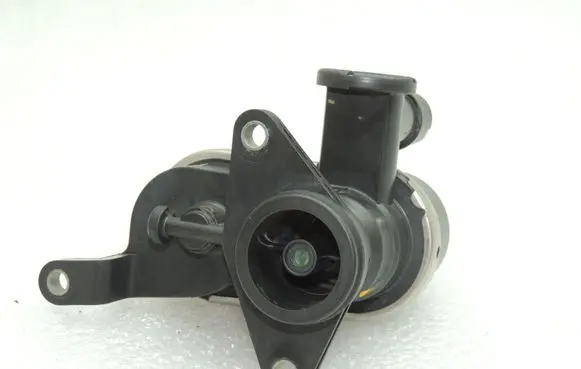 Suzuki SX4 Breather valve 1821052D00 0821002010