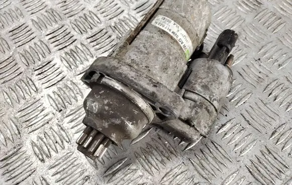 Volkswagen PASSAT B6 Starter motor 02M911023N