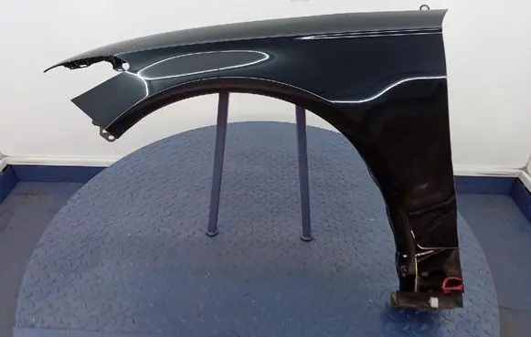 Ford Mondeo MK I Fender 
