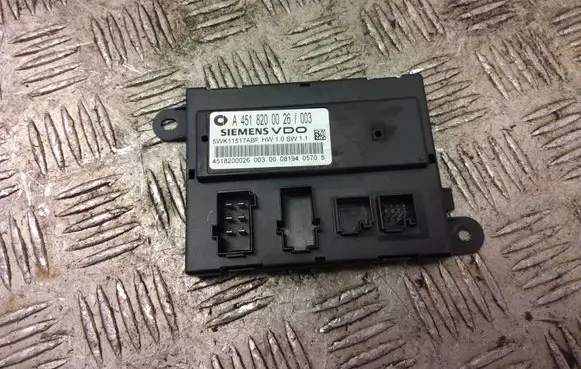 Smart ForTwo II Door central lock control unit/module A4518200026 5WK11517ABF 4518200026