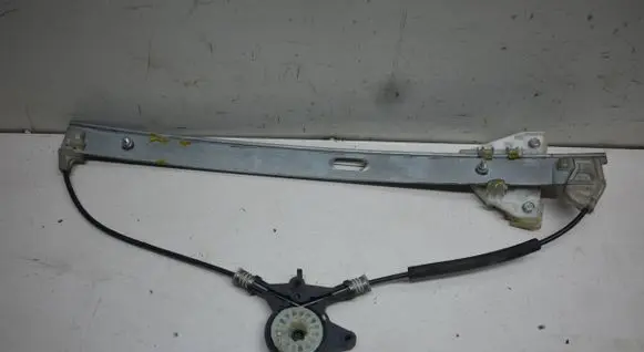 Mazda CX-7 Front window lifting mechanism without motor 