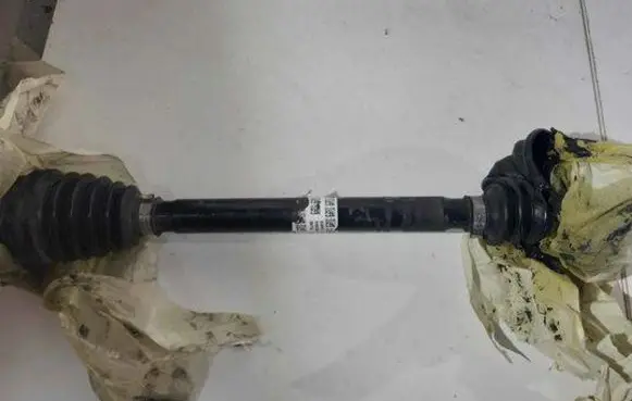 BMW iX Front driveshaft E0002490B 15540010
