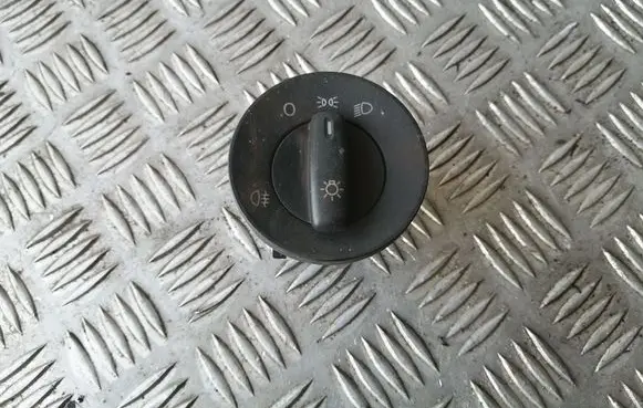 Skoda Octavia Mk2 (1Z) Light switch 1Z0941431B
