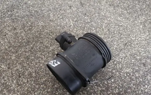 Renault Espace - Grand espace IV Mass air flow meter 0280218079 8972410832