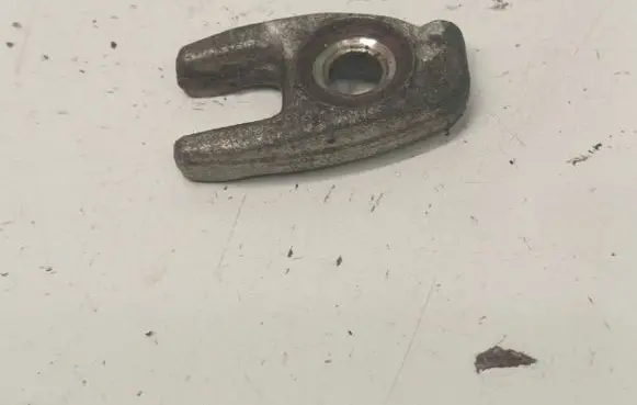 Nissan Qashqai Fuel Injector clamp holder 