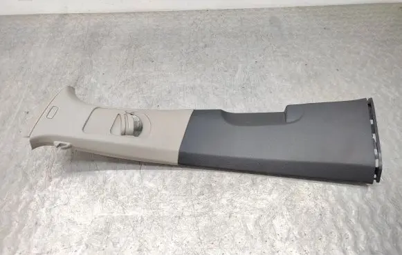 (B) pillar trim (bottom)