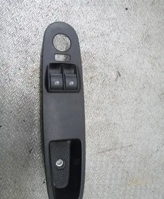 Fiat Punto Evo Electric window control switch 735500050