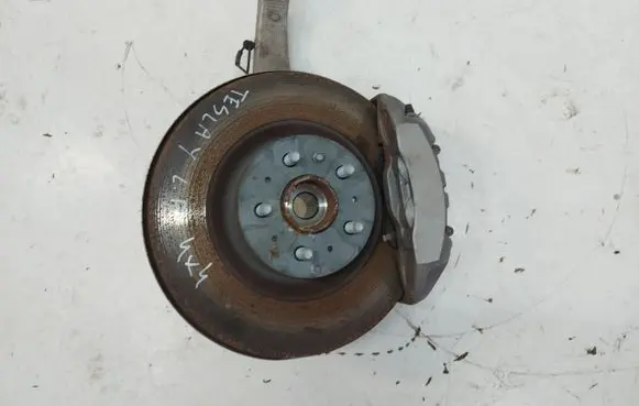 Tesla Model Y Front wheel hub 