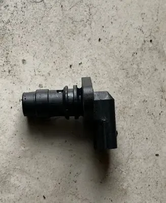 Volvo XC70 Camshaft position sensor 8627354