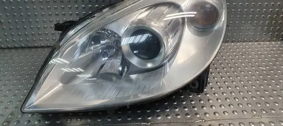 Mercedes-Benz B W245 Headlight/headlamp A1698201761