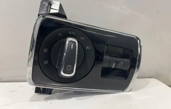 Skoda Superb B6 (3T) Light switch 10032251