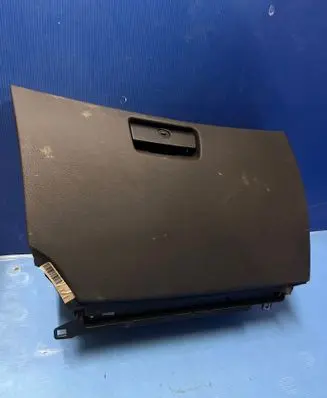 BMW X5 E53 Glove box 8408845
