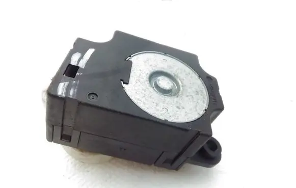 Renault Koleos I Air flap motor/actuator 5037521180
