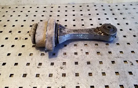Volkswagen Golf IV Engine mount bracket 1J0199851