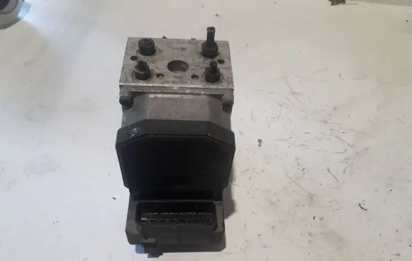 Audi A6 S6 C5 4B ABS Pump 8E0614111C