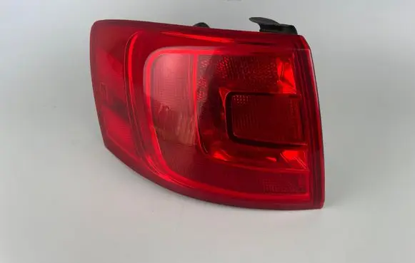 Volkswagen Jetta VI Rear/tail lights 5C6945095