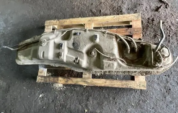 Mitsubishi Pajero Fuel tank