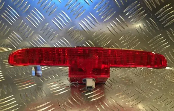 Honda Accord Third/center stoplight 0509243
