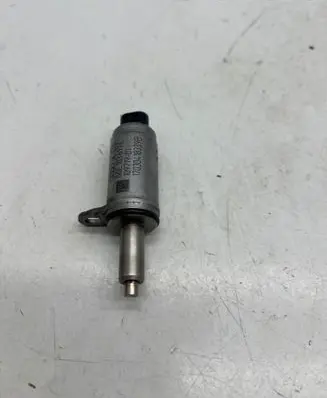Audi A7 S7 4G Camshaft vanos timing valve 06E103697L 10971901 17030418339B