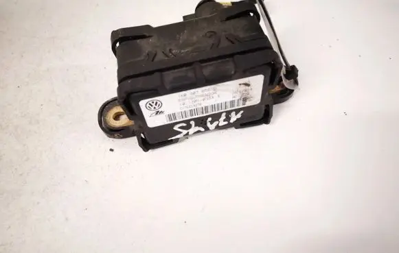 Volkswagen Jetta V ESP acceleration yaw rate sensor 1k0907655d 10.1701-0364.3
