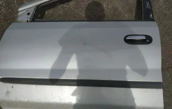 Nissan Almera Tino Front door trim (molding) 