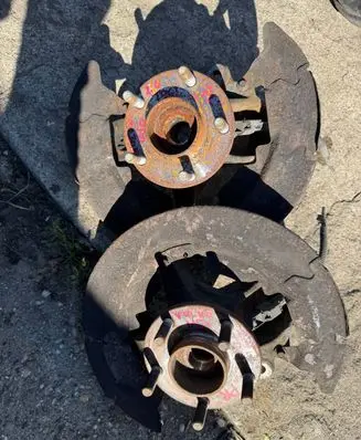 Volvo V50 Front wheel hub spindle knuckle 2122113