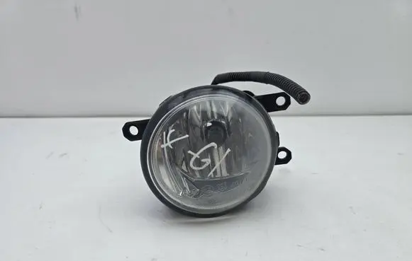 Toyota Prius+ (ZVW40) Front fog light 812100W050