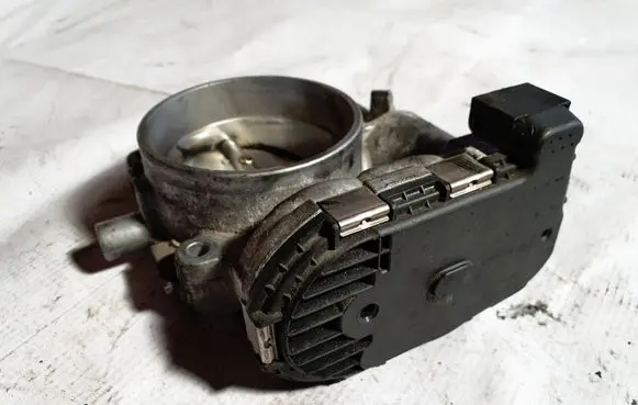Mercedes-Benz E W211 Throttle valve A1121410125 0280750019