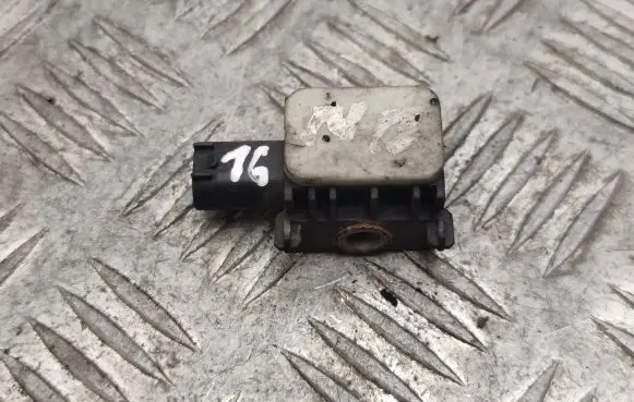 Mercedes-Benz S W221 Airbag deployment crash/impact sensor A0038202926