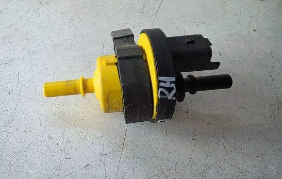 Nissan Juke II F16 Vacuum valve V29122964