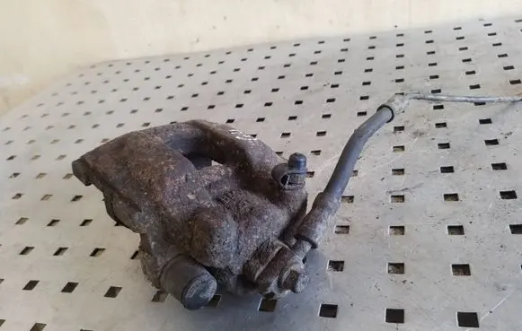BMW X5 E53 Rear brake caliper