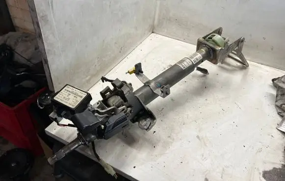 Steering wheel axle