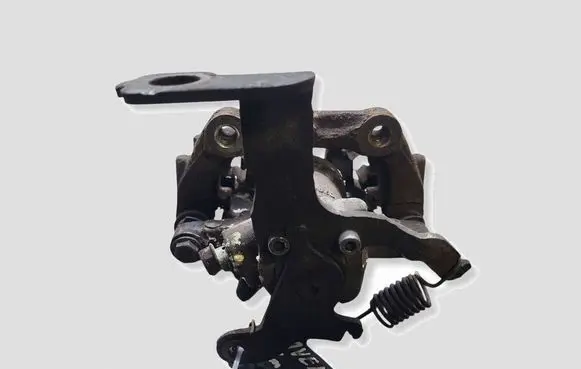 Toyota Avensis T270 Rear brake caliper 0204Y04613
