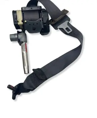 Volvo S60 Middle seatbelt (rear) 39969465 04188 0046