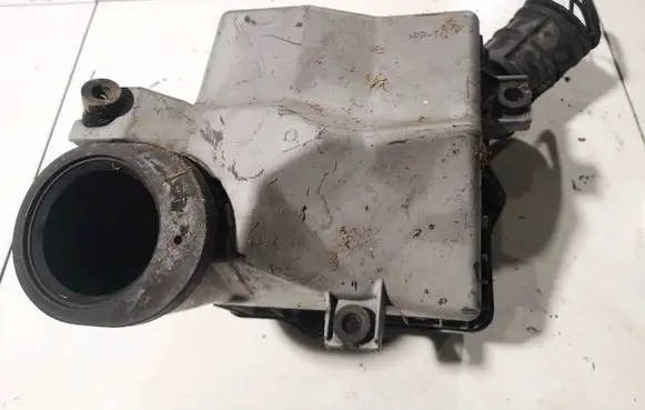 Honda Civic Air filter box 