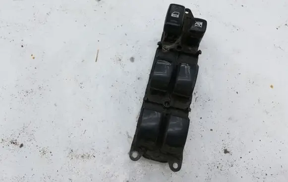 Toyota Avensis Verso Electric window control switch 8404044030 514775