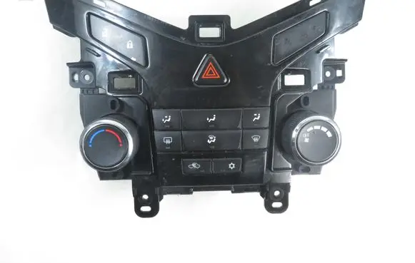 Chevrolet Cruze Interior fan control switch
