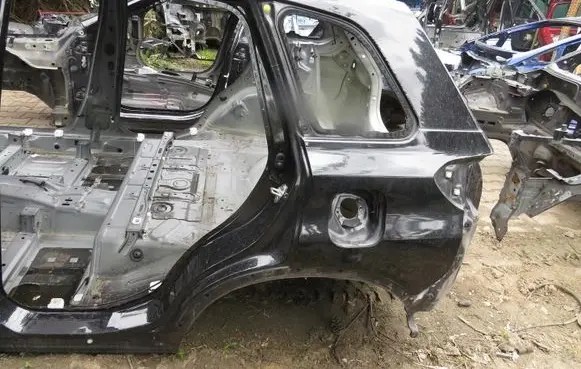 Suzuki Vitara (LY) Rear quarter panel KRIS235789
