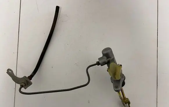 Toyota Yaris Brake central valve 