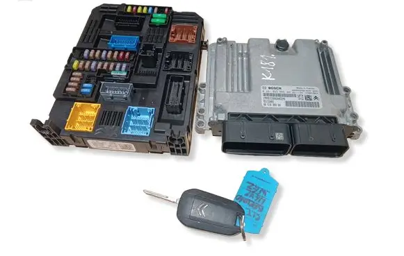 Citroen Berlingo Engine control unit/module 0281039555 9851888980 9850563780