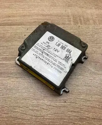Volkswagen PASSAT B5 Airbag control unit/module 1J0909604 5WK4200