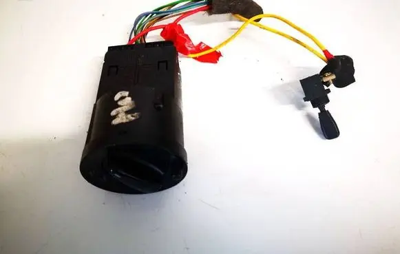 Volkswagen PASSAT B5 Light switch