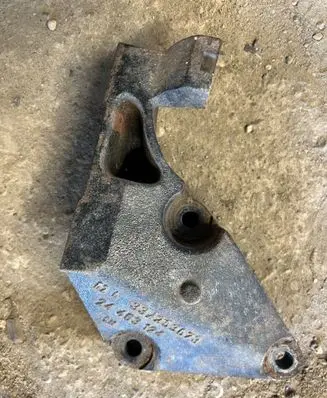 Opel Meriva A Engine mounting bracket 24463124 332253673