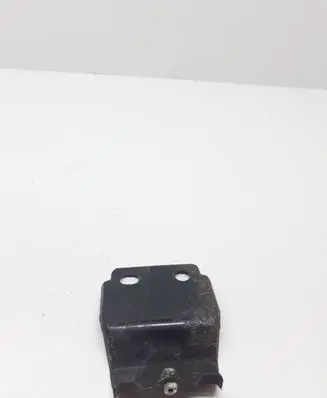 Toyota RAV 4 (XA30) Radiator mount bracket