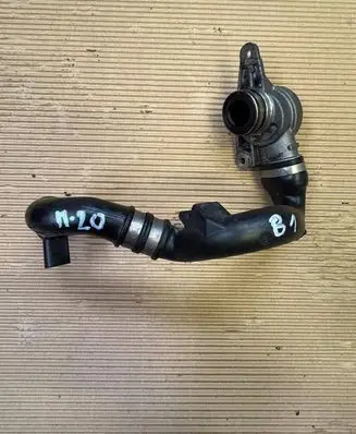 Mercedes-Benz E W212 Breather hose/pipe A6420101191
